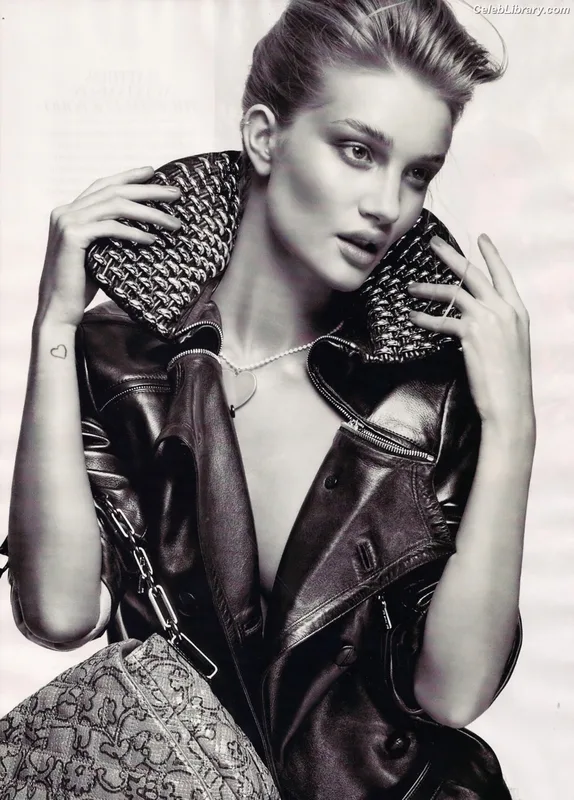 Rosie Huntington-Whiteley photo 4 of 846