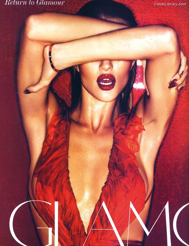 Rosie Huntington-Whiteley photo 9 of 846