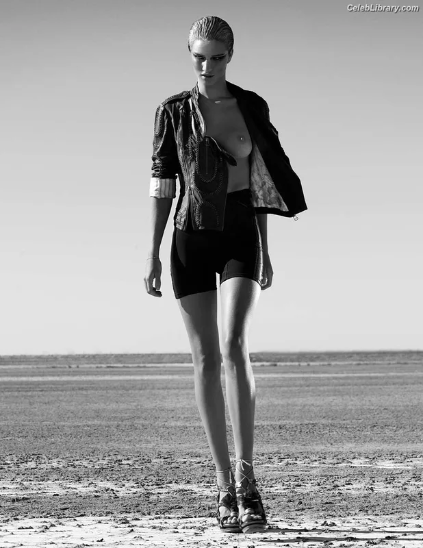 Rosie Huntington-Whiteley photo 10 of 846