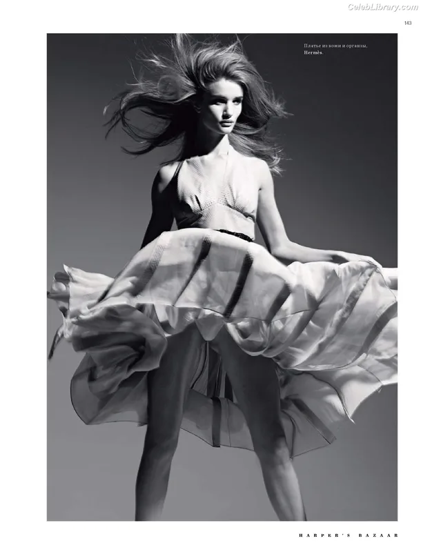 Rosie Huntington-Whiteley photo 5 of 846