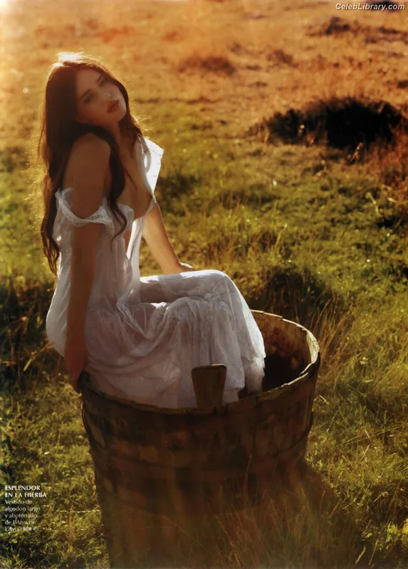 Rosie Huntington-Whiteley photo 19 of 846