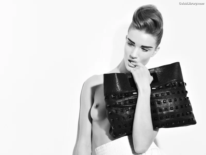 Rosie Huntington-Whiteley photo 24 of 846