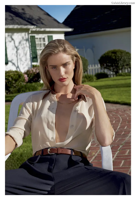 Rosie Huntington-Whiteley photo 21 of 846