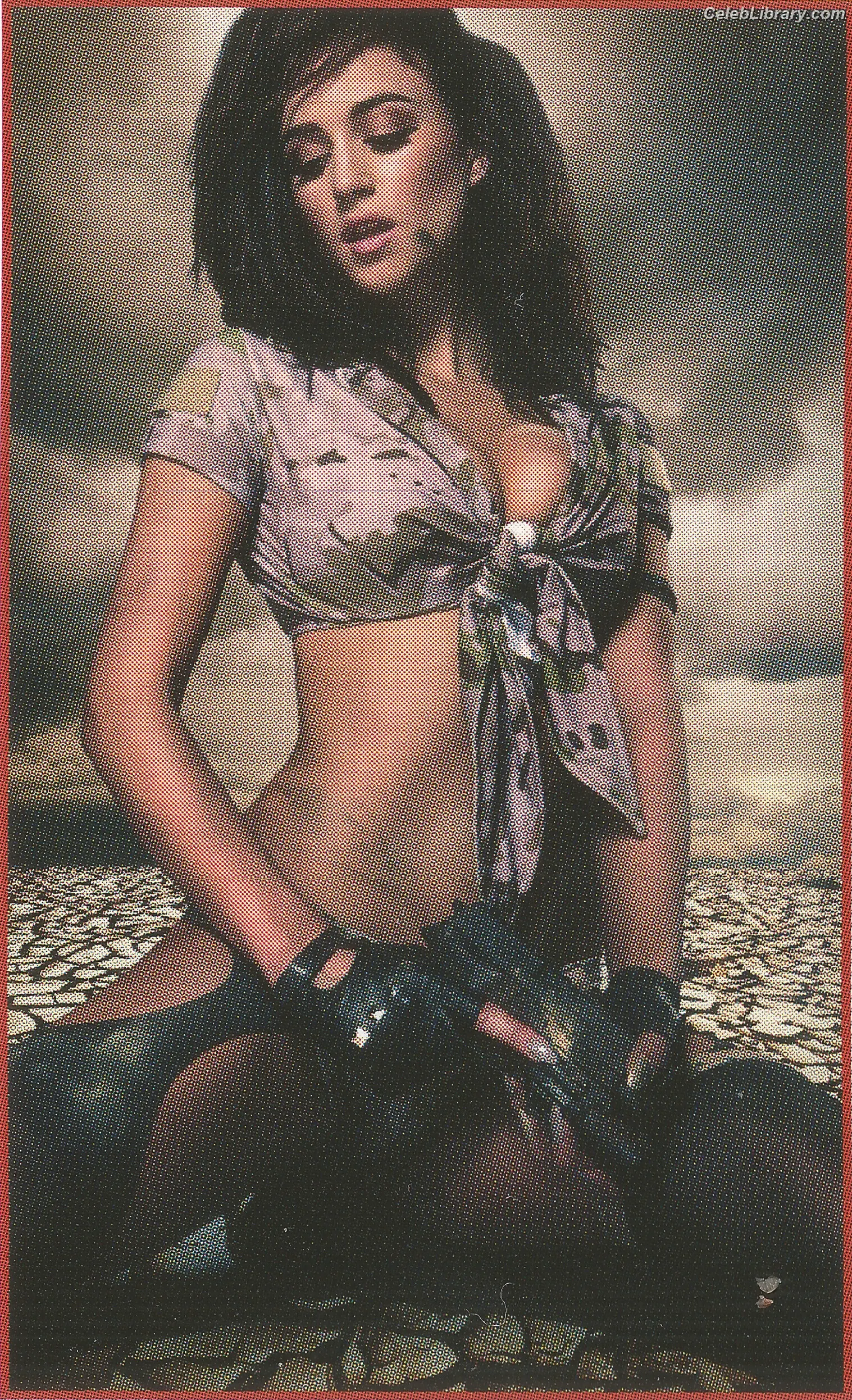 Rosie Jones photo 24 of 3139
