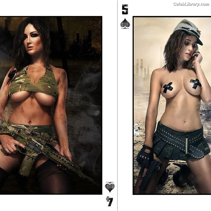 Rosie Jones photo 1 of 3140