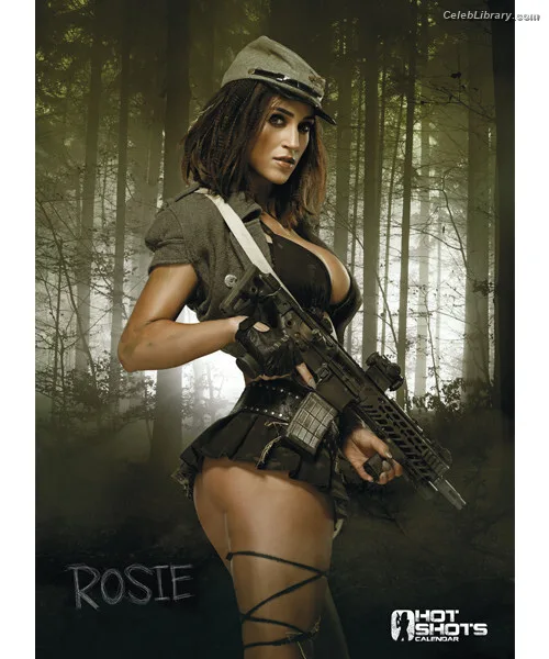 Rosie Jones photo 23 of 3140