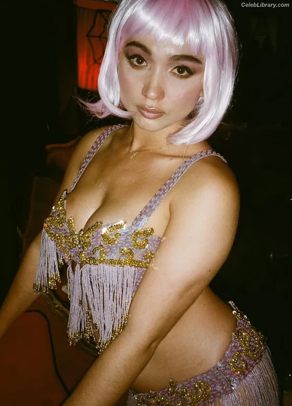 Rowan Blanchard photo 15 of 753