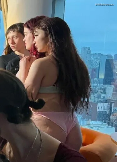 Rowan Blanchard photo 1 of 753