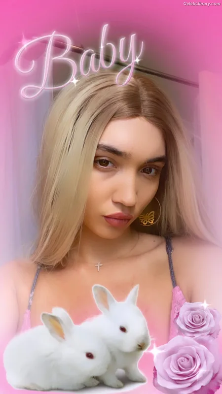 Rowan Blanchard photo 17 of 753