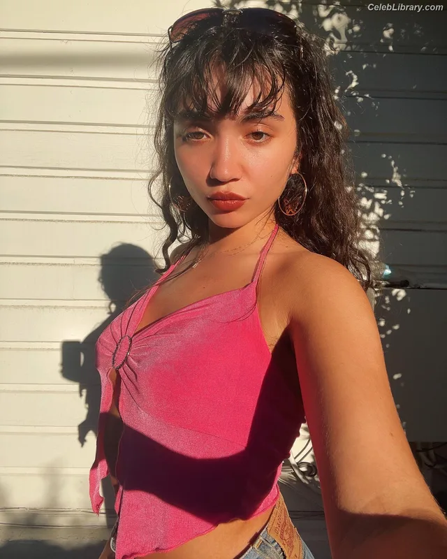 Rowan Blanchard photo 18 of 753