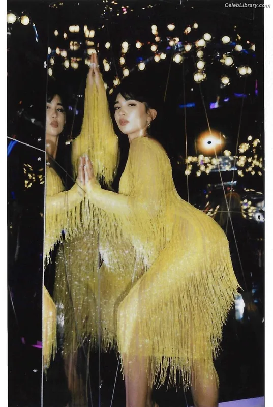 Rowan Blanchard photo 7 of 753