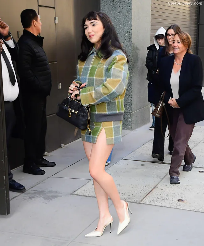 Rowan Blanchard photo 8 of 753