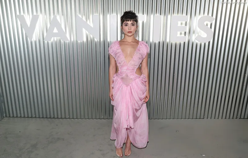Rowan Blanchard photo 9 of 753
