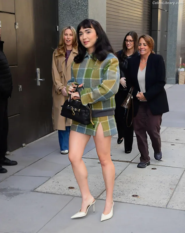 Rowan Blanchard photo 9 of 753