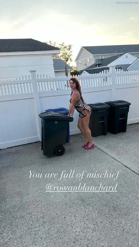 Rowan Blanchard photo 21 of 753