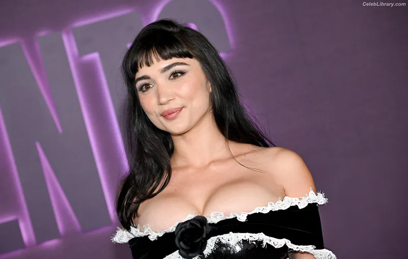 Rowan Blanchard photo 23 of 753