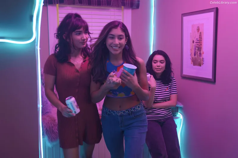 Rowan Blanchard photo 14 of 753
