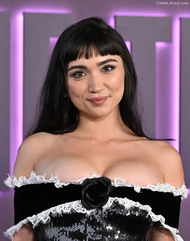Rowan Blanchard photo 8 of 753