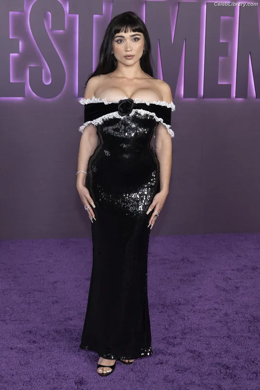 Rowan Blanchard photo 10 of 753