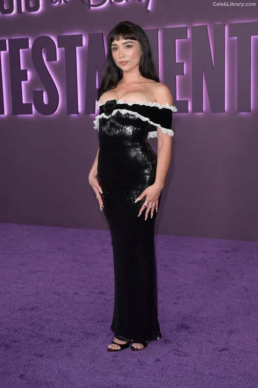 Rowan Blanchard photo 14 of 753