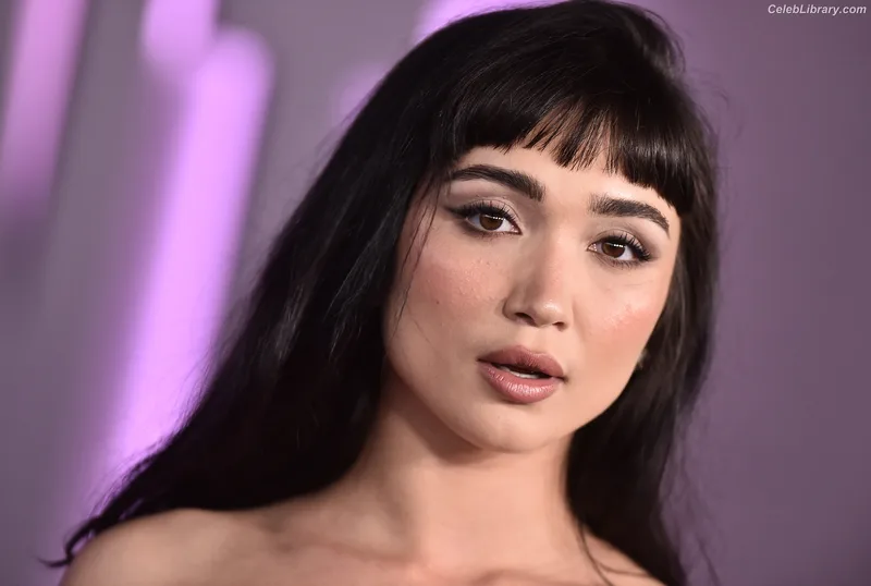 Rowan Blanchard photo 17 of 753
