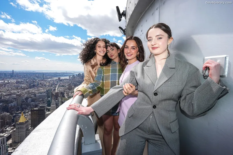 Rowan Blanchard photo 10 of 753