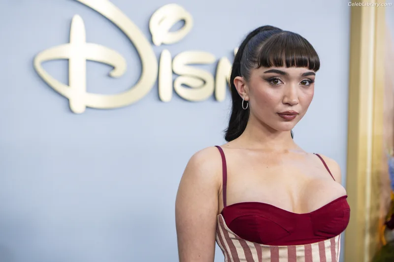 Rowan Blanchard photo 24 of 753