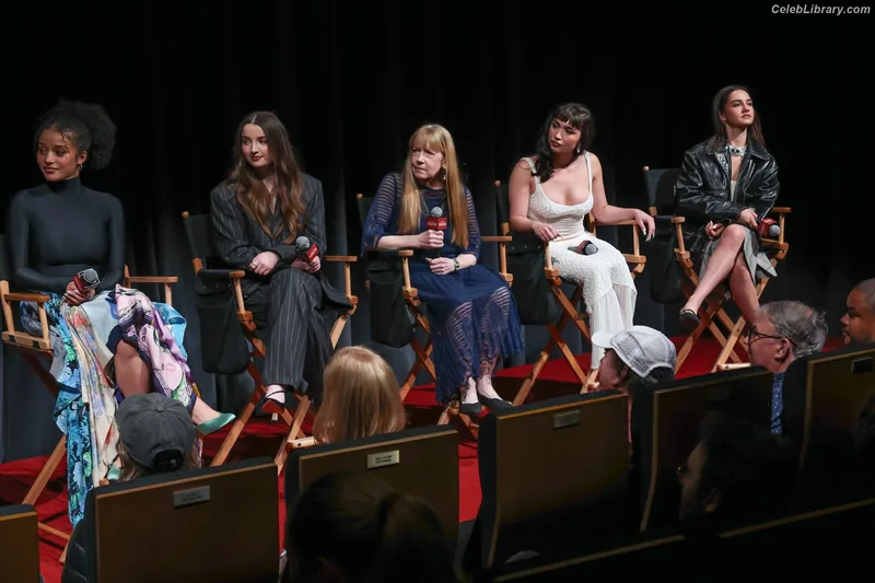 Rowan Blanchard photo 9 of 753