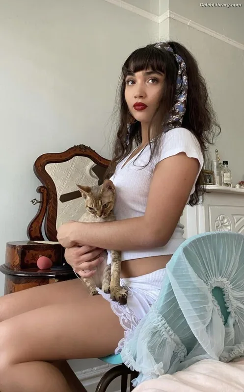 Rowan Blanchard photo 9 of 753