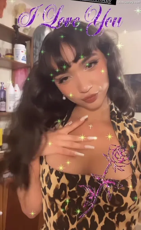 Rowan Blanchard photo 8 of 753