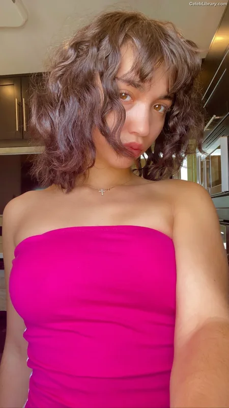 Rowan Blanchard photo 21 of 753