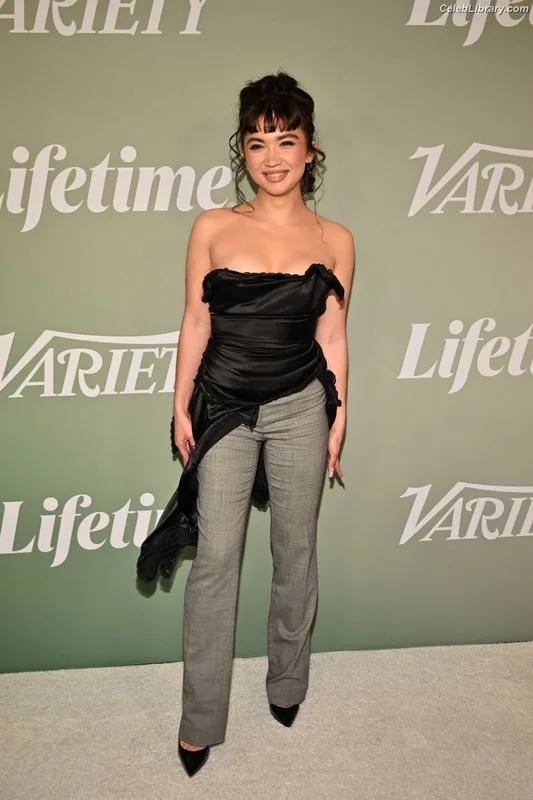 Rowan Blanchard photo 16 of 753