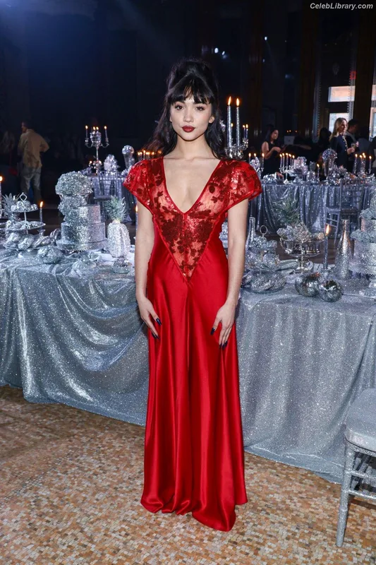 Rowan Blanchard photo 17 of 753