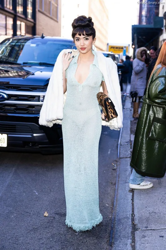 Rowan Blanchard photo 2 of 753
