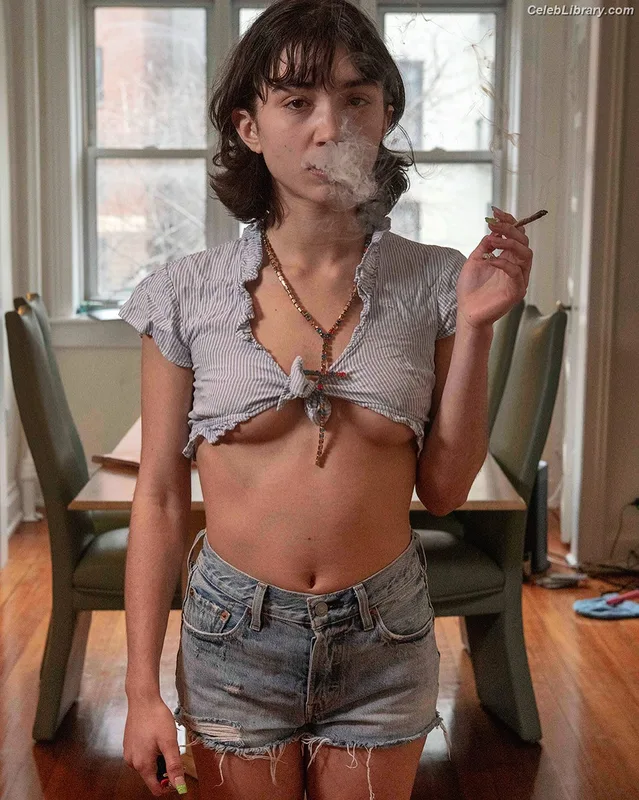 Rowan Blanchard photo 13 of 753