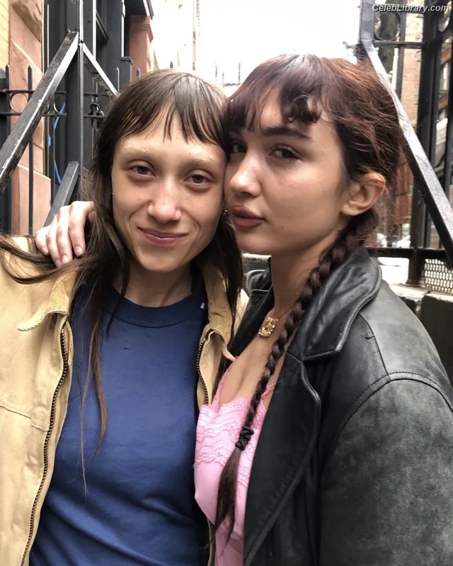 Rowan Blanchard photo 10 of 753