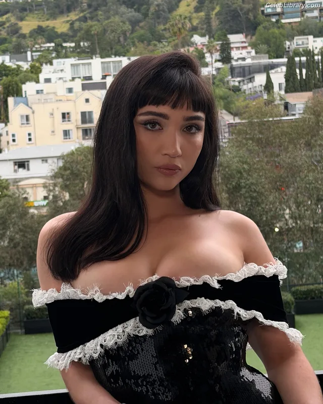 Rowan Blanchard photo 4 of 753
