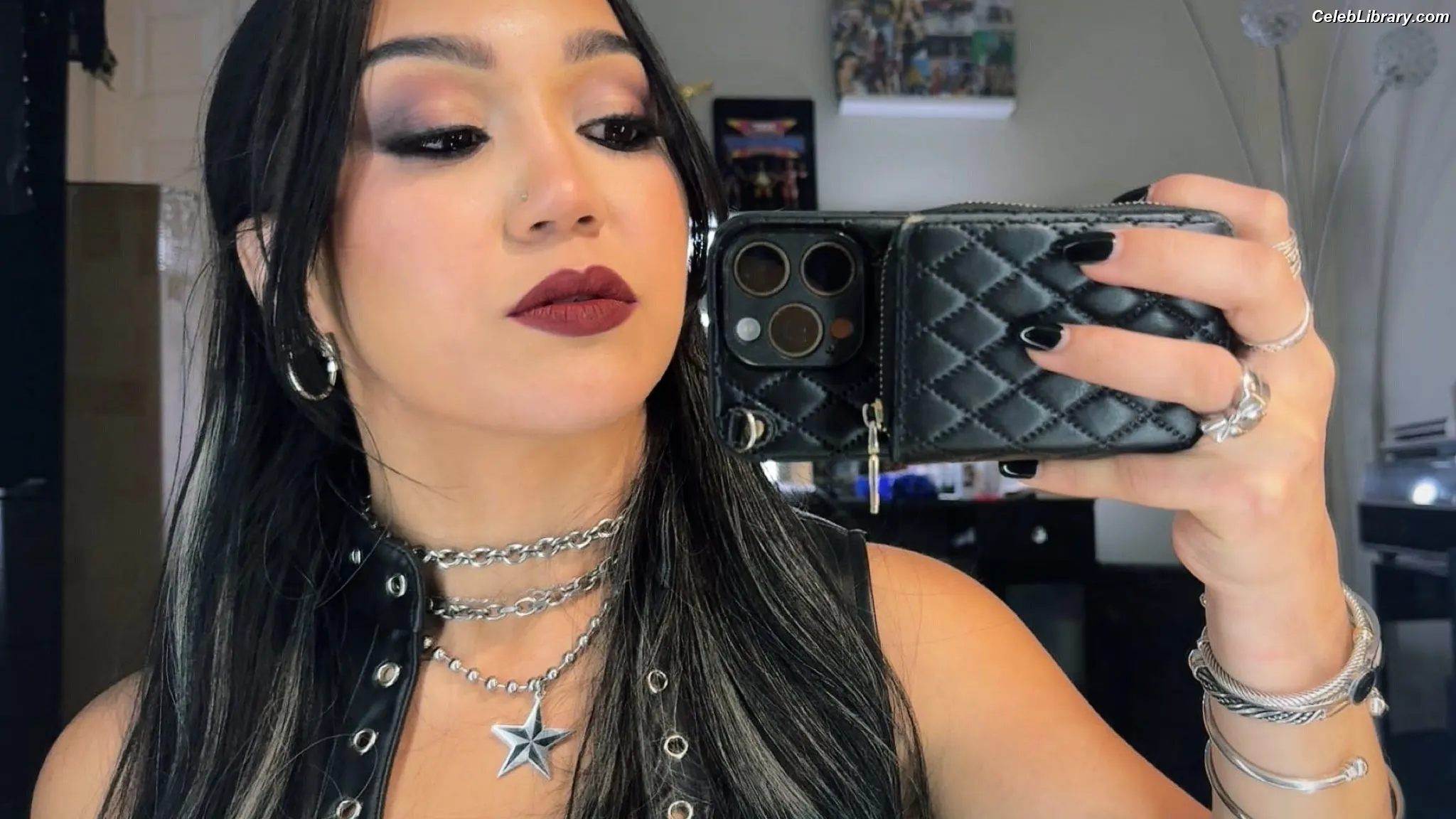 Roxanne Perez photo 22 of 1587