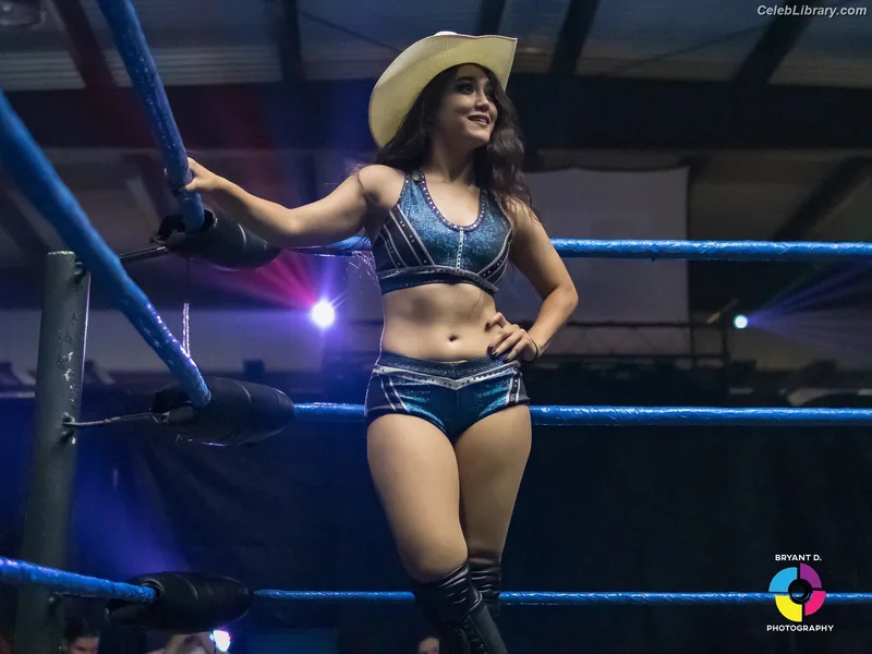 Roxanne Perez photo 6 of 1582