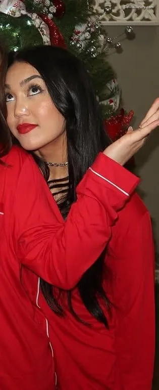 Roxanne Perez photo 2 of 1582
