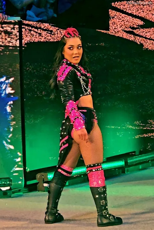 Roxanne Perez photo 21 of 1582