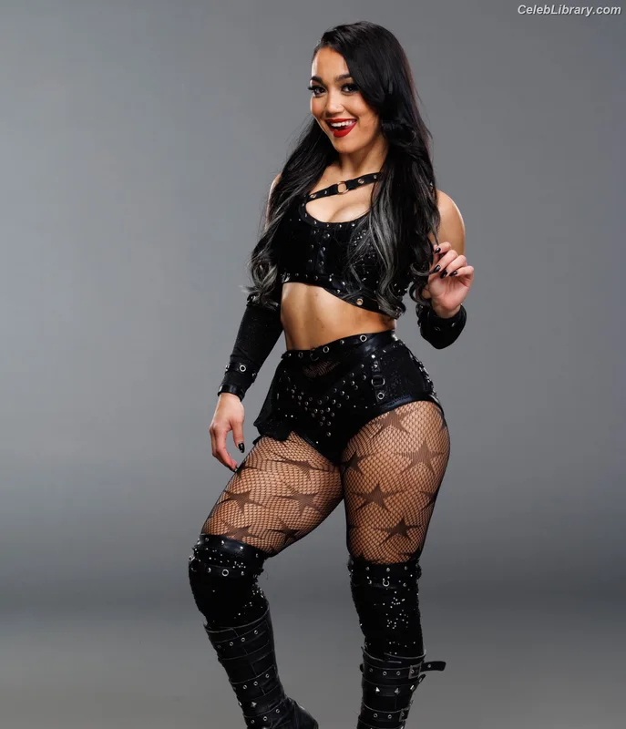 Roxanne Perez photo 18 of 1582