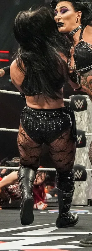 Roxanne Perez photo 6 of 1582