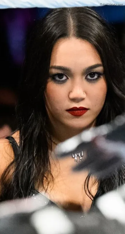Roxanne Perez photo 5 of 1582