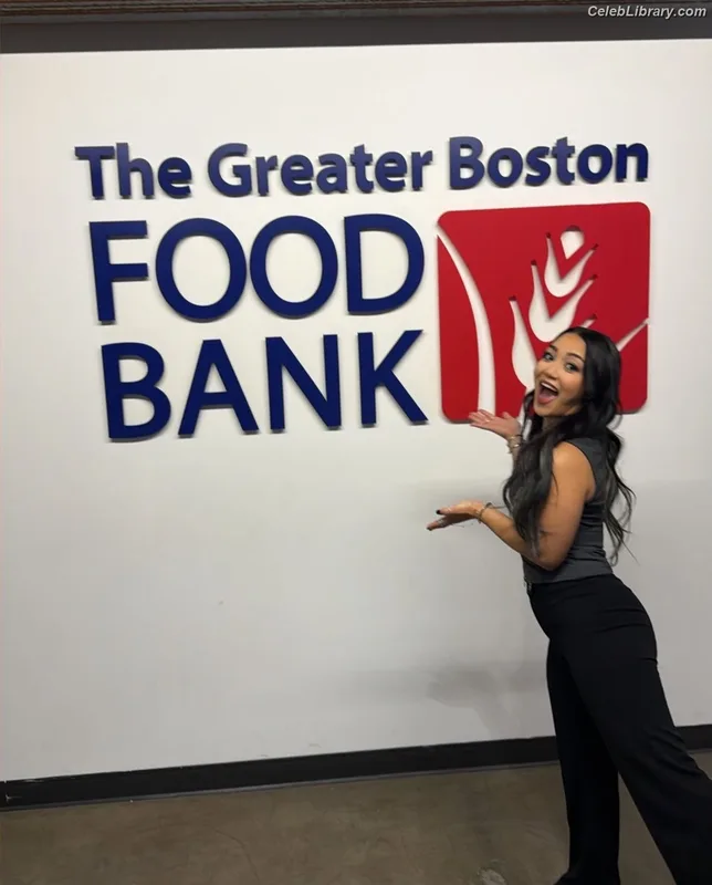 Roxanne Perez photo 1 of 1582