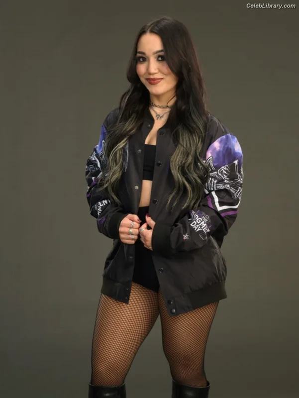 Roxanne Perez photo 8 of 1582