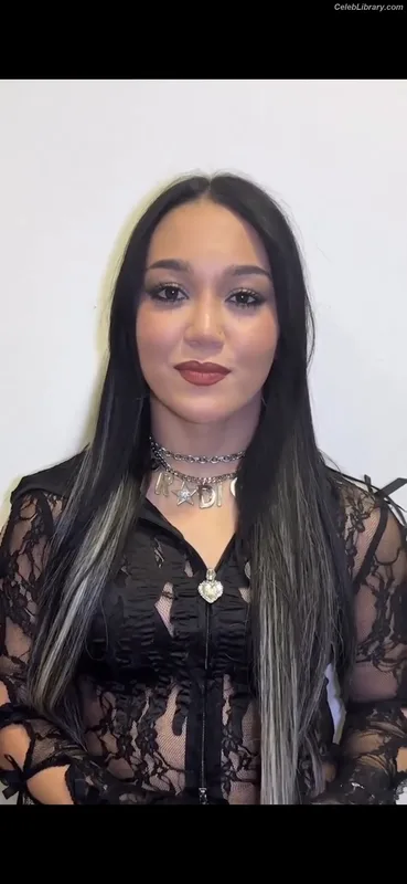 Roxanne Perez photo 16 of 1582