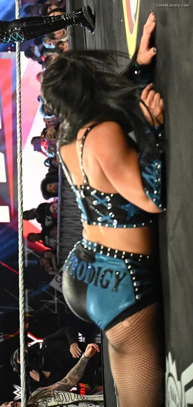 Roxanne Perez photo 18 of 1582