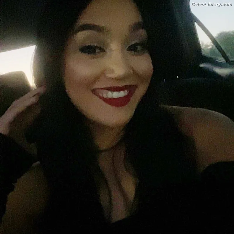 Roxanne Perez photo 14 of 1582