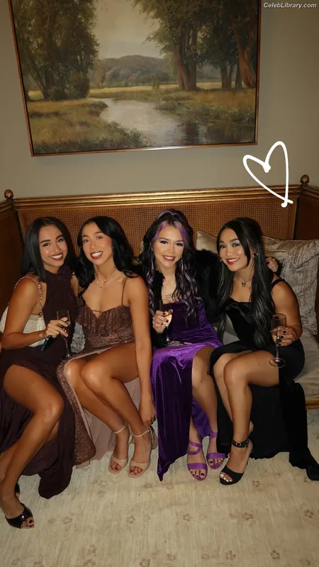 Roxanne Perez photo 9 of 1582